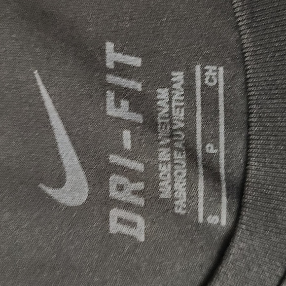 Carolina Nike dryfit top sizr Small - Picture 4 of 5